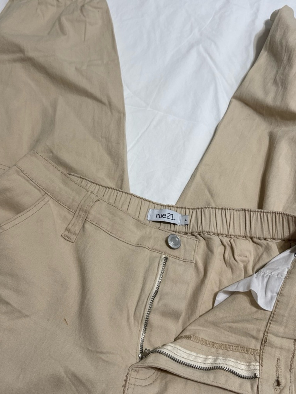 rue21 Men's Khaki Elastic Waist Chino Pants